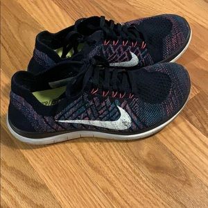 Nike flyknit shoe
